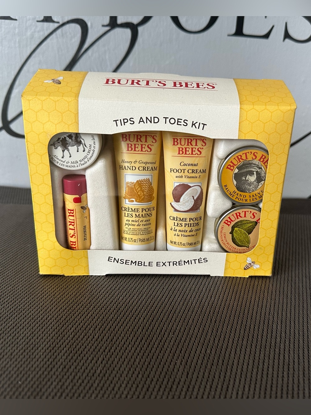 NIB Burt's Bees Travel Tips & Toes Care Set
